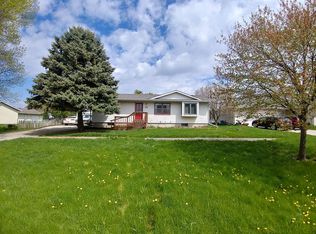 611 Main St, Slater, IA 50244