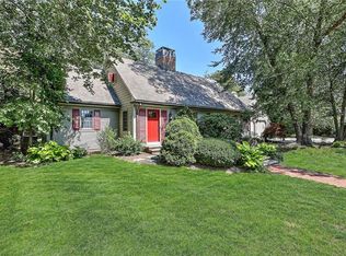 14 Bridgham Farm Rd, Rumford, RI 02916