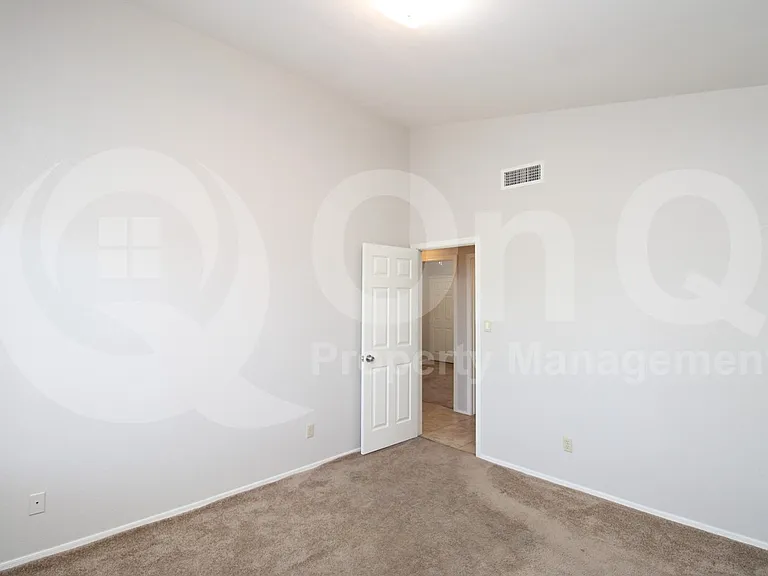 14666 N 90th Ln — Photo 4
