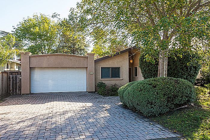 1st image of 214 Lamanda Dr