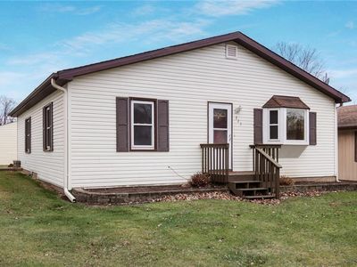 325 South Woodworth Street, Elmwood, WI, 54740