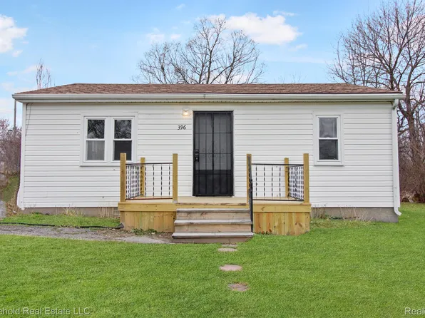 396 Highland Ave, Pontiac, MI 48341