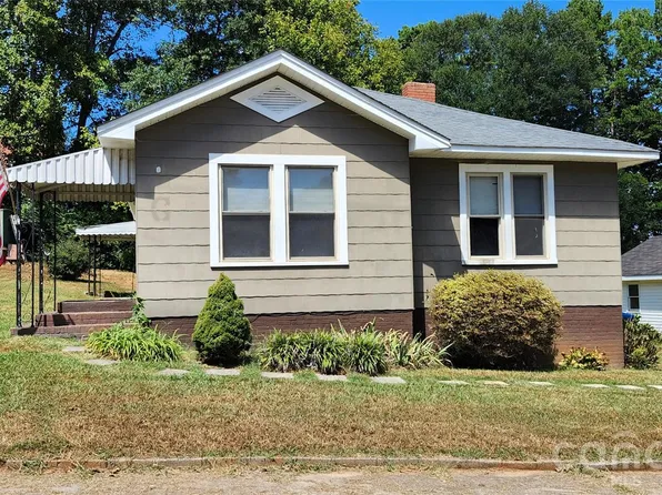 217 10th St, Cramerton, NC 28032