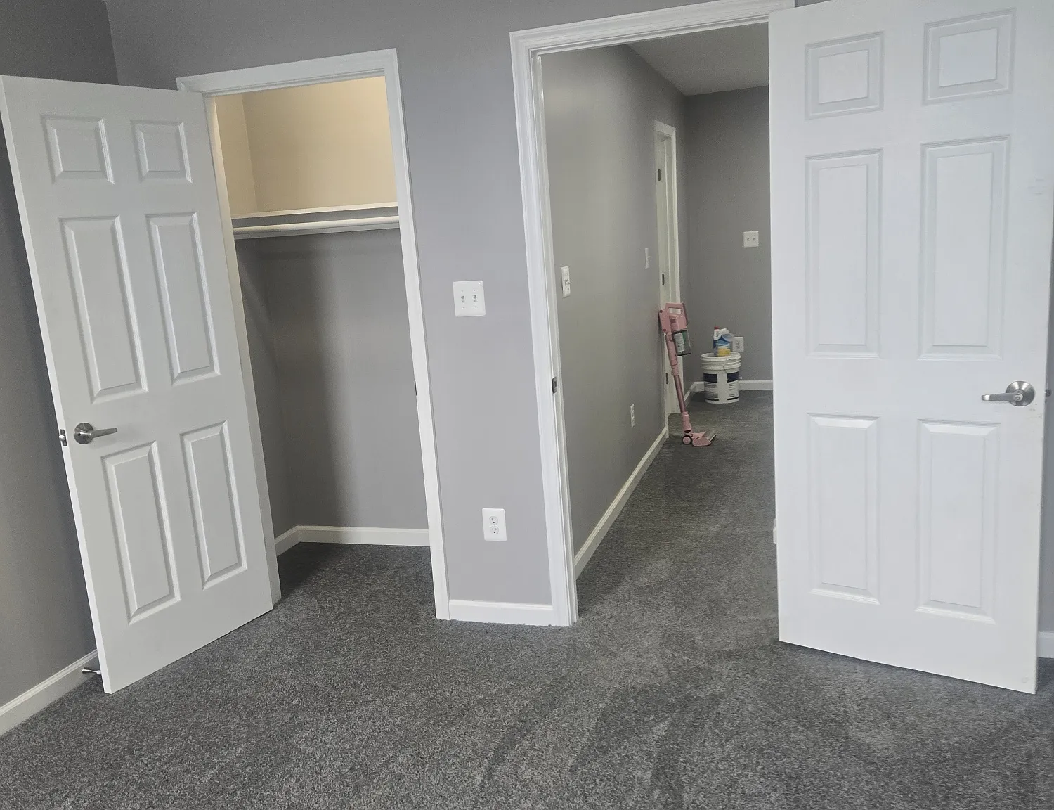 3209 Esther Pl — Photo 4
