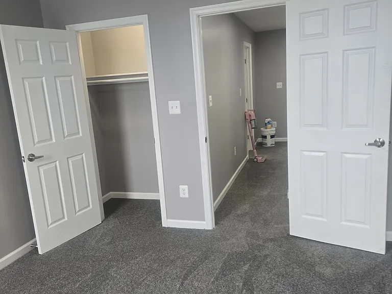 3209 Esther Pl — Photo 4