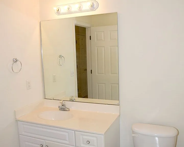1501 Partin Dr #226 — Photo 19