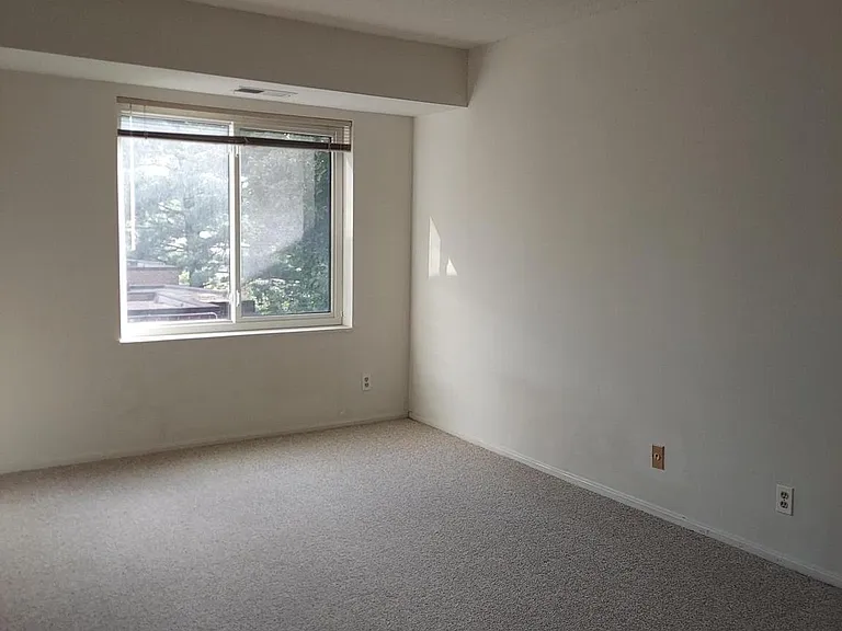 8360 Greensboro Dr #208 — Photo 35