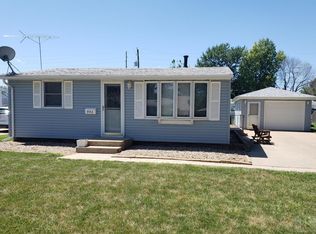 802 Gholson St, Knoxville, IA 50138