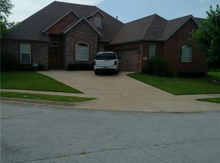 710 SW Sterling Pl, Bentonville, AR 72712