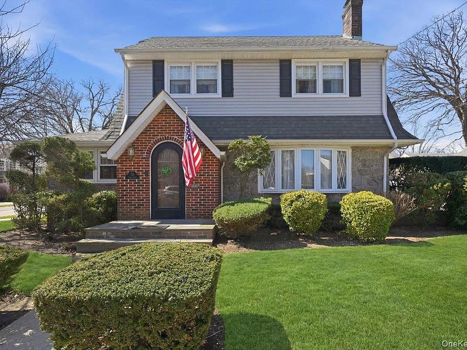 1st image of 38 Pine Avenue
