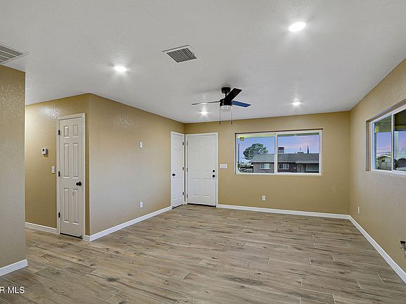 5th image of 9817 Acer Ave