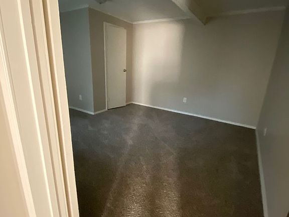 2nd image of 408 NE Ash Ct