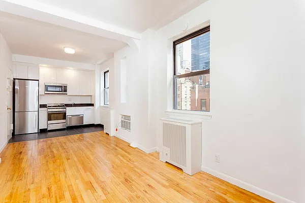 Rented by Town Residential | media 10