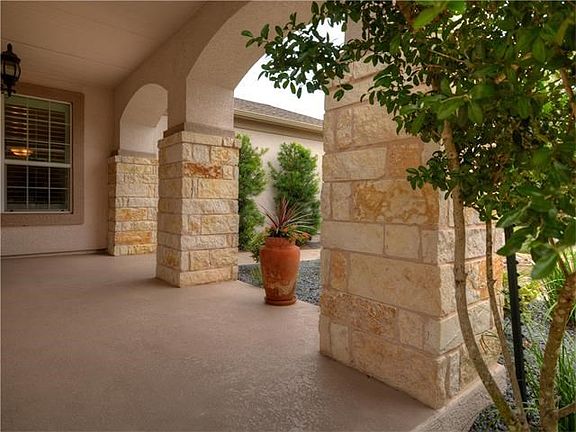 4th image of 211 Bear Creek Ln