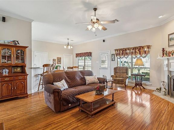 3rd image of 300 Lei Lani Ave