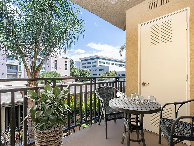 55+ Community - FountainGlen Pasadena — Photo 7