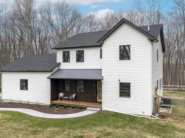 572 Greenville Turnpike, Middletown, NY 10940