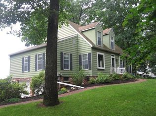 30 Red Oak Ln, Gettysburg, PA 17325