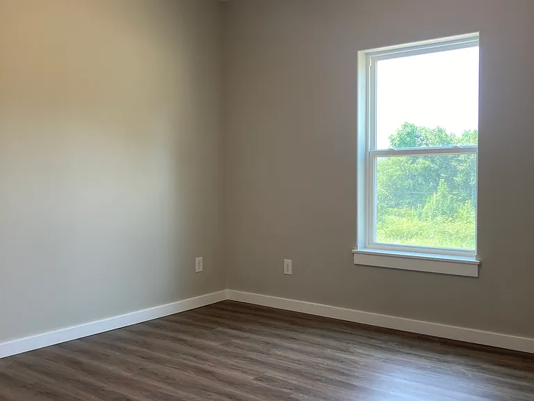 1003 S Rimes Ave — Photo 13