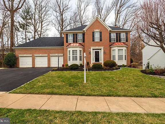 3rd image of 5818 Valley View Dr