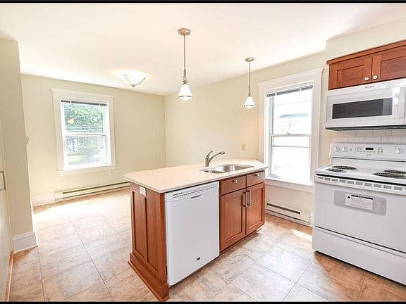 5th image of 156 S Main St #B