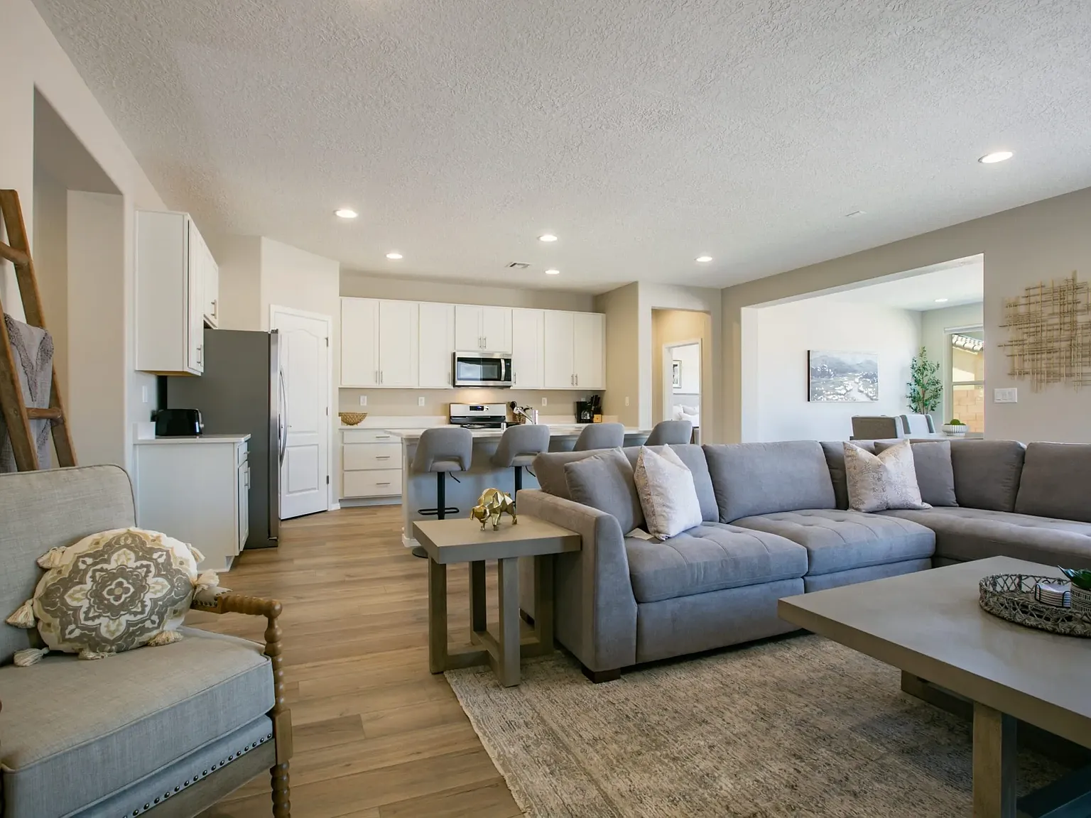 6049 Nauman Drive - 1 — Photo 3