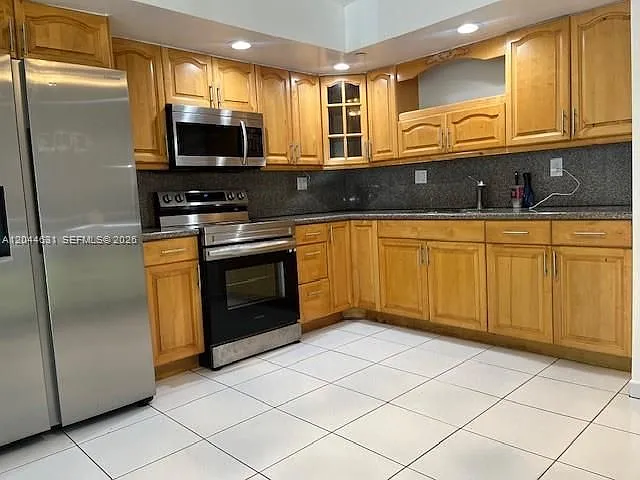 8540 SW 133rd Avenue Rd #123 — Photo 4