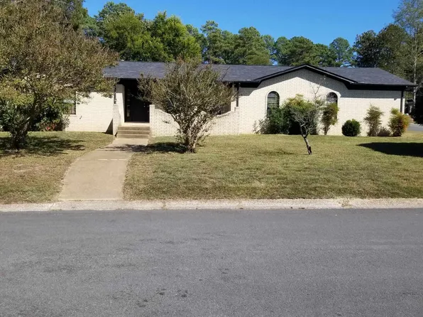 1308 Glenmere Cir, Malvern, AR 72104