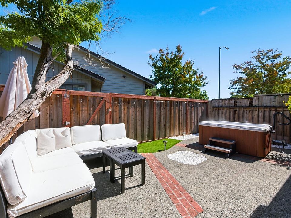 1st image of 750 William Court