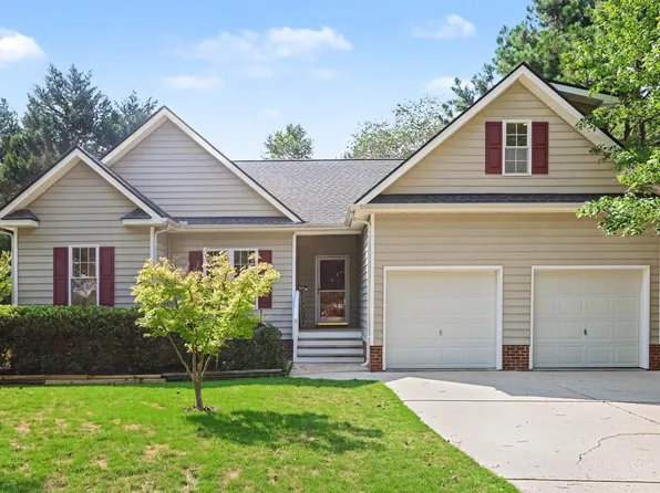 301 Averroe Dr, Apex, NC 27502
