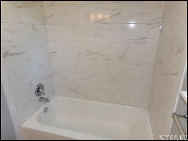 905 Norma Ct — Photo 13