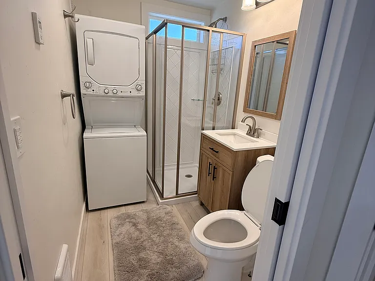 1324 NW Albany Ave #B — Photo 6