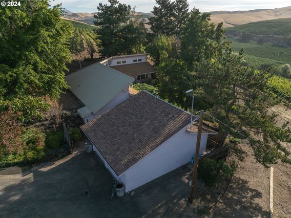 2018 Steele Rd, The Dalles, OR 97058