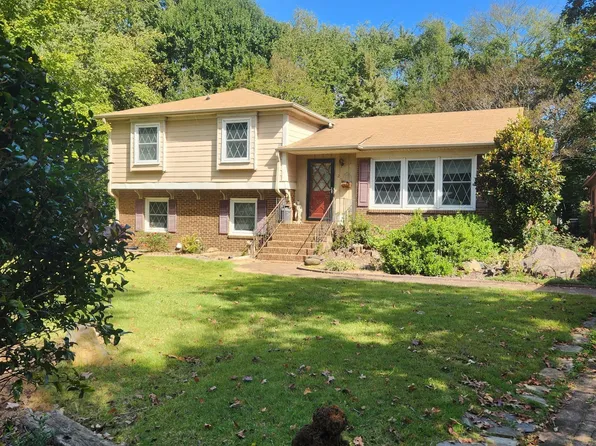 2534 Gum Wood Ct, Matthews, NC 28105