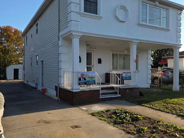 16818 144th Ter, Jamaica, NY 11434
