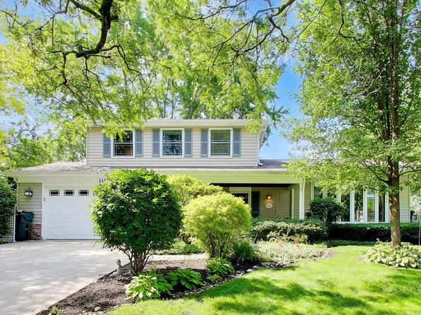 1117 Dawes St, Libertyville, IL 60048