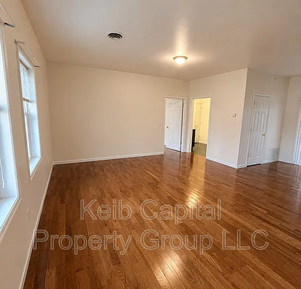 130 Warren St #2C — Photo 1