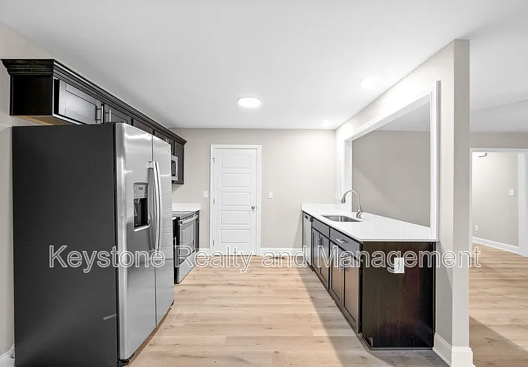 3800 Roscommon Way — Photo 7