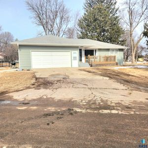 600 Montana Ave, Hurley, SD, 57036