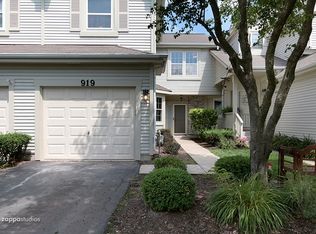 919 Prospect Ct, Naperville, IL 60540