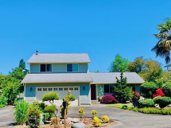703 Gove St, Steilacoom, WA 98388