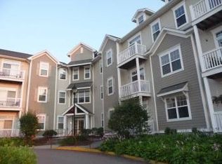 6109 Pearl St, Essex Junction, VT 05452