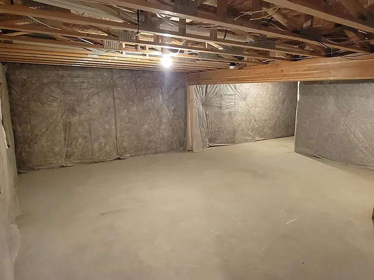 2109 N Chianti St — Photo 16