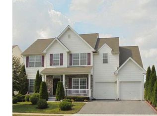 51 Dawkins Dr, East Earl, PA 17519