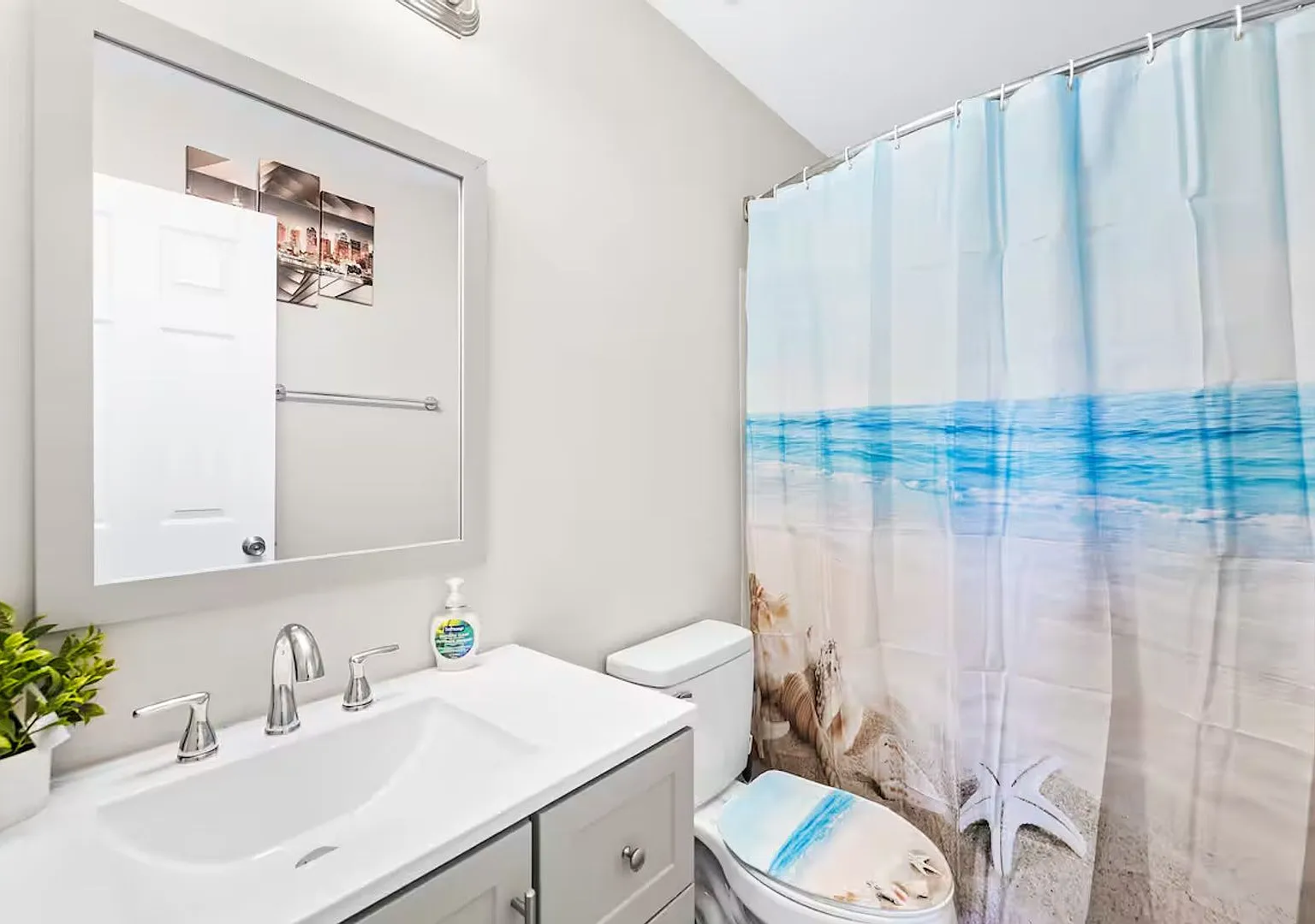 Room in 3 Bedroom Home at Mobley St — Photo 1