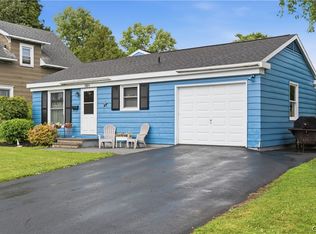 116 1/2 Schrouder St, East Syracuse, NY 13057