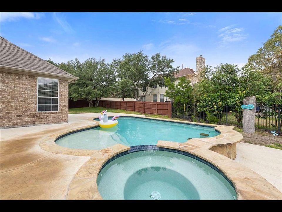 1st image of 1912 Mulligan Dr