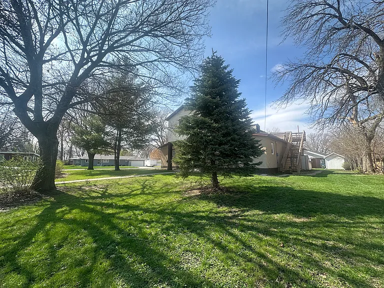 704 14th Ave N #1 — Photo 9