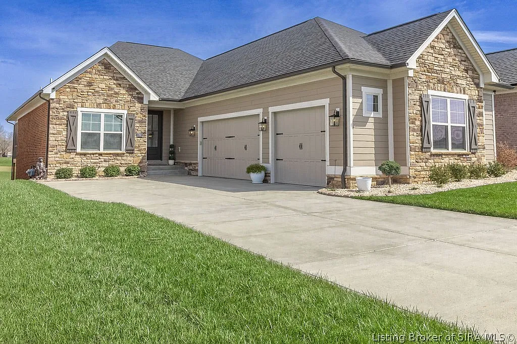1702 Greenbrier Pointe Place Lot 319 photo 1