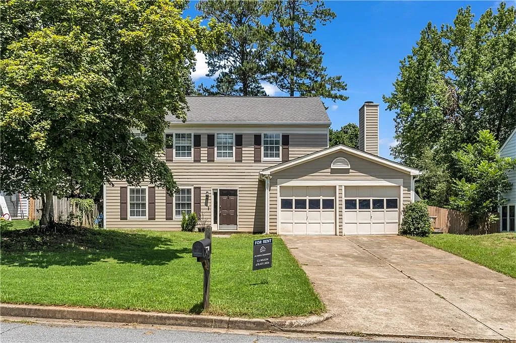 4 bed, 2.5 bath, 2136 sqft, $2,399 — Photo 1
